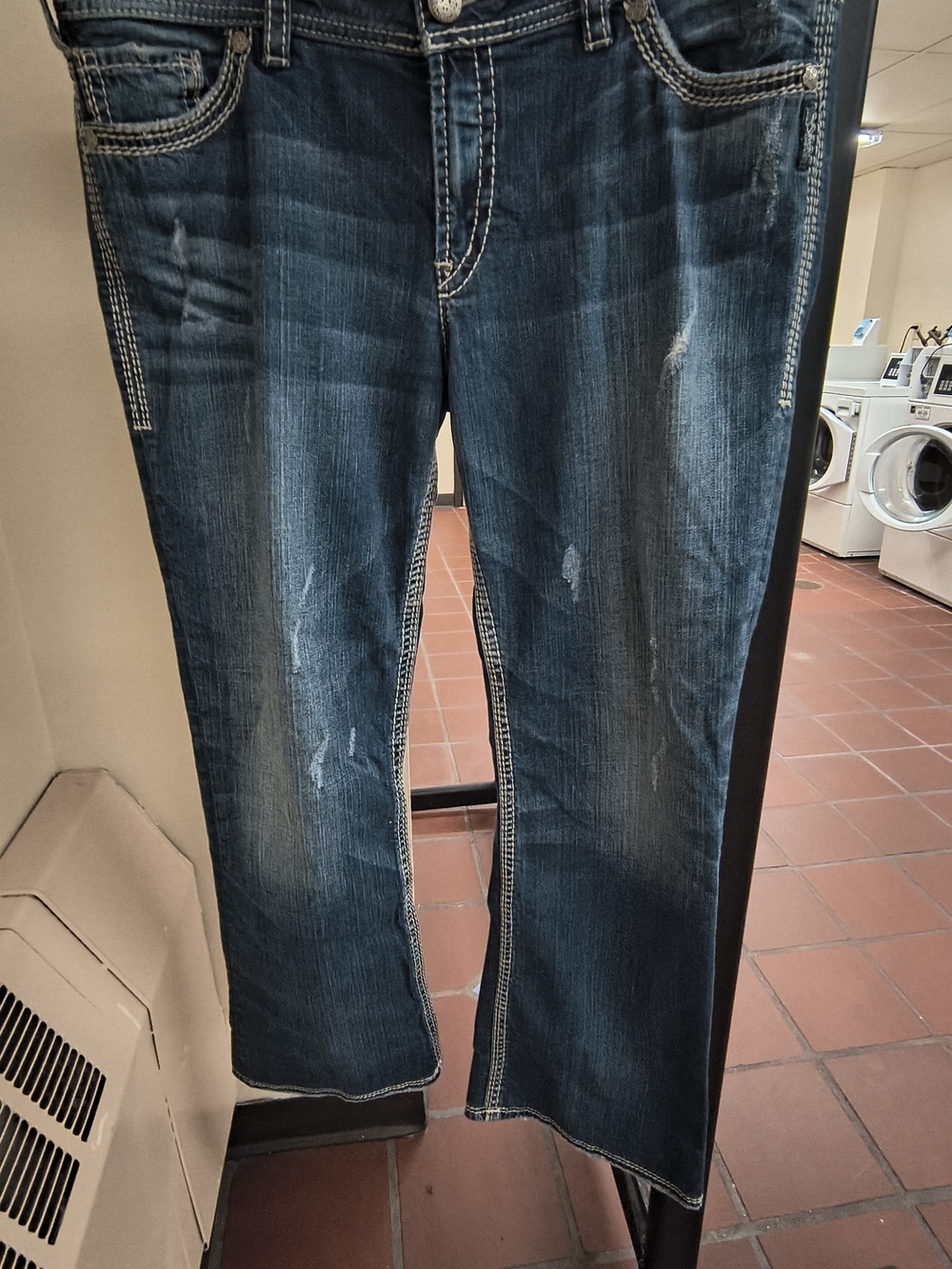 Silver Jeans Women's Dark Blue Bootcut Jeans size 36W 33L